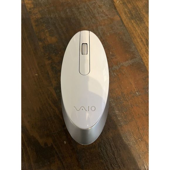 Sony Vaio Bluetooth Laser Wireless White Mouse VGP-BMS33 Fully Working - Picture 1 of 2